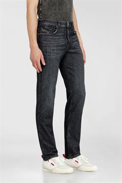 DIESEL JEANS FINITIVE I26U 9P79