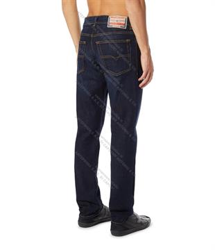 DIESEL JEANS FINITIVE I26U 9Q15