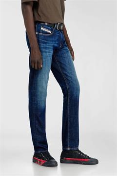 DIESEL JEANS D-STRUKT I26U 9L61