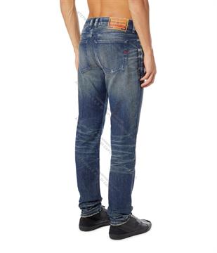 DIESEL JEANS SLEENKER I26U 9P59