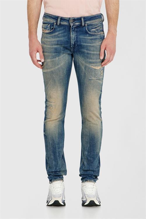 DIESEL JEANS SLEENKER I26U 9P68