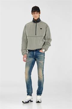 DIESEL JEANS SLEENKER I26U 9P68
