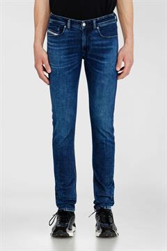DIESEL JEANS SLEENKER I26U KBBD