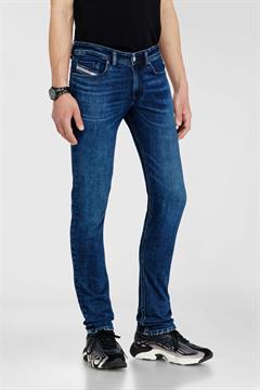 DIESEL JEANS SLEENKER I26U KBBD