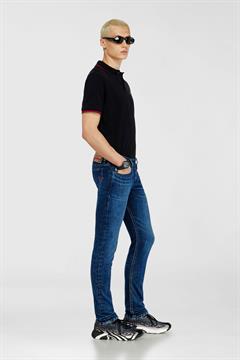 DIESEL JEANS SLEENKER I26U KBBD
