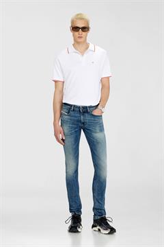 DIESEL JEANS SLEENKER I26U KBBE