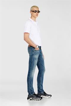 DIESEL JEANS SLEENKER I26U KBBE