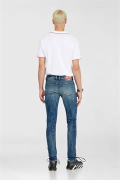 DIESEL JEANS SLEENKER I26U KBBE