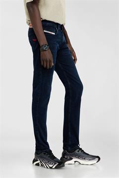 DIESEL JEANS SLEENKER I26U KBBG