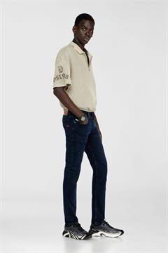 DIESEL JEANS SLEENKER I26U KBBG
